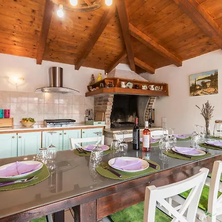 3 Bedroom Gorgeous In *