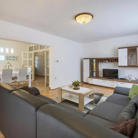 3 Bedroom Gorgeous In 度假居