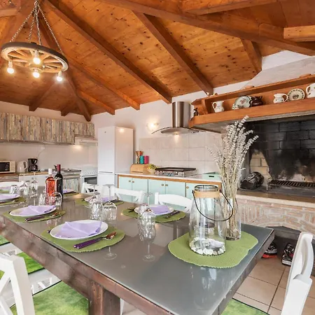 3 Bedroom Gorgeous In *