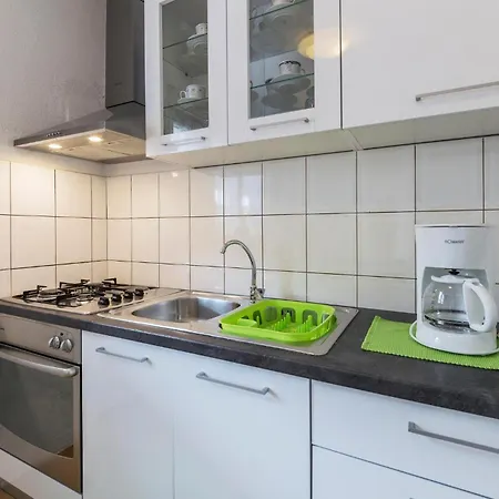 3 Bedroom Gorgeous In Holiday home Labin (Istria)
