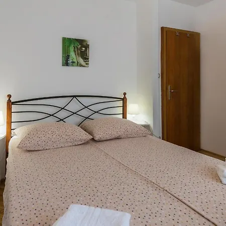 בית נופש Amazing Home In Labin לאבין